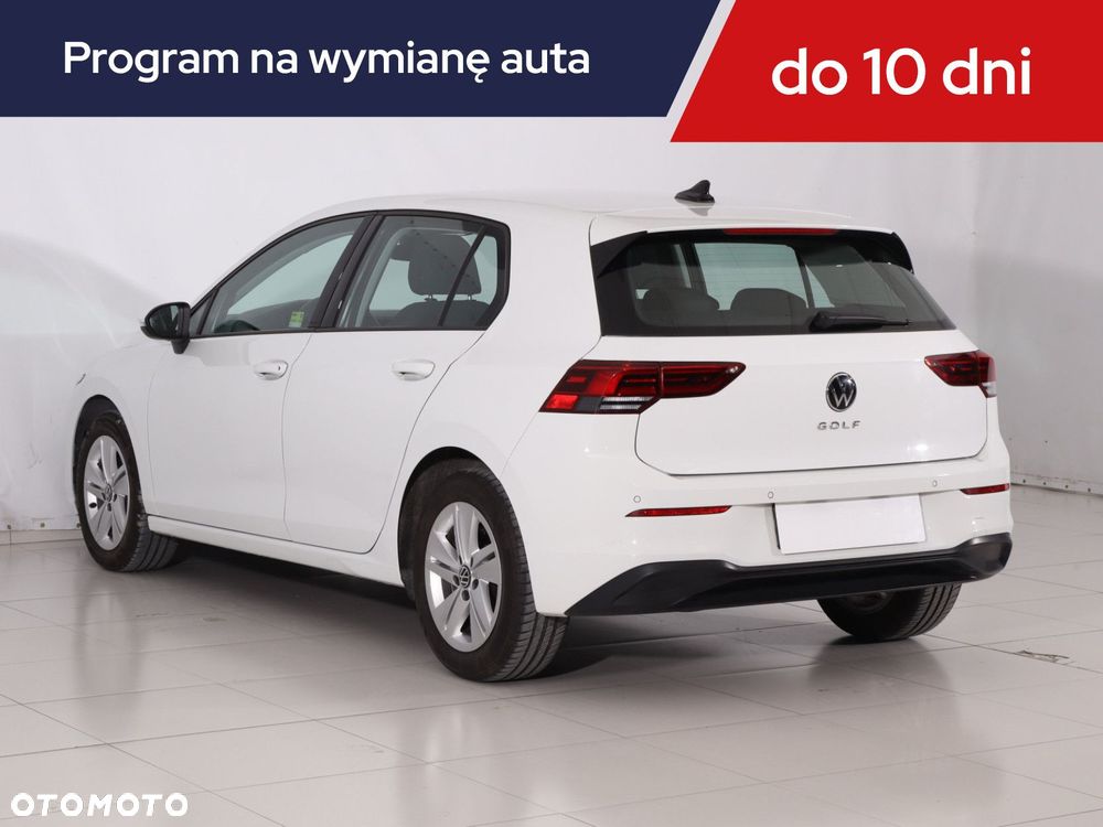 Volkswagen Golf - 6