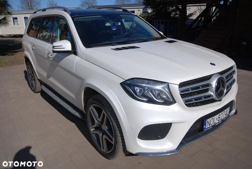 Mercedes-Benz GLS - 36