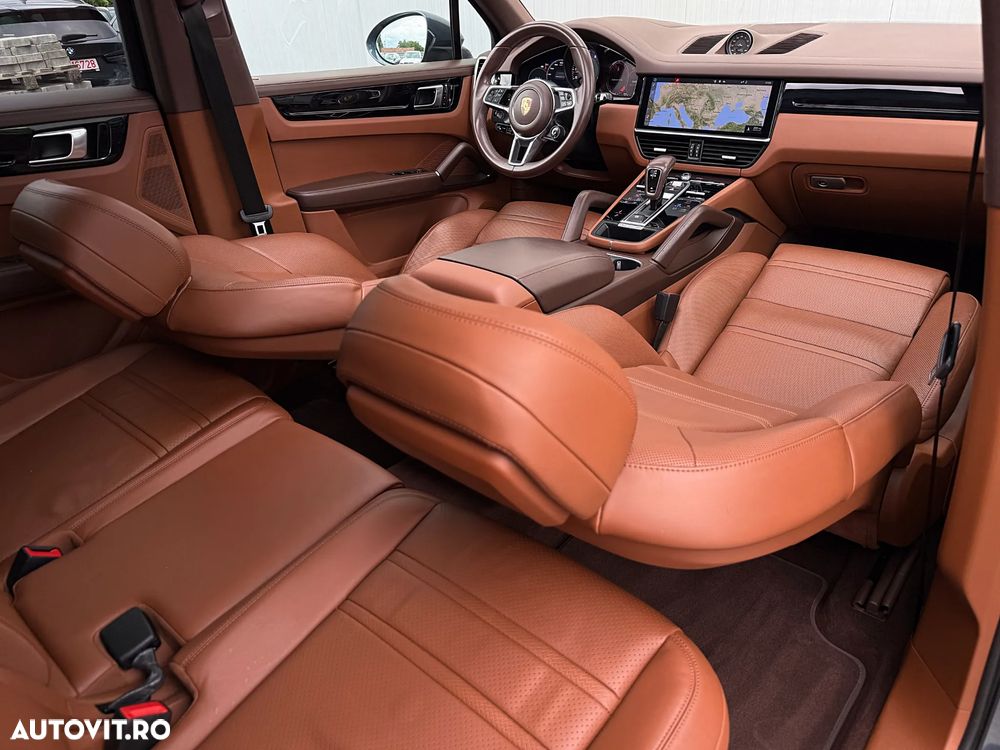 Porsche Cayenne Standard - 22