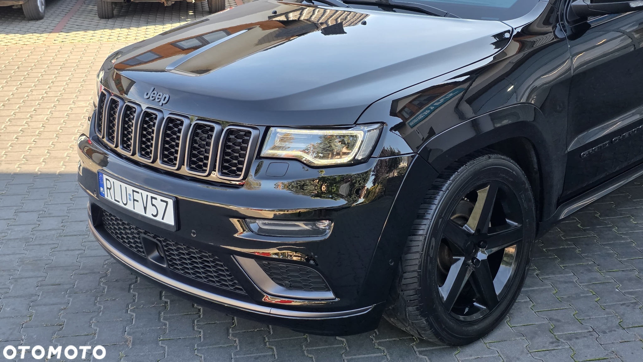 Jeep Grand Cherokee 5.7 V8 HEMI 4WD Automatik Summit - 10