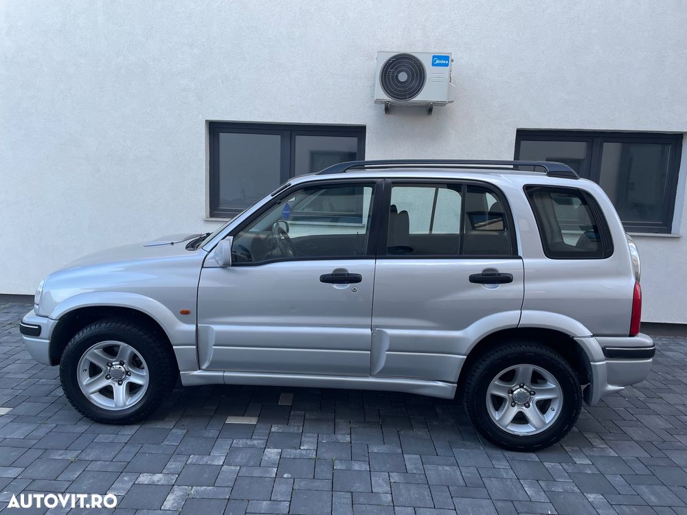 Suzuki Grand Vitara 2.0 TD A/C - 9