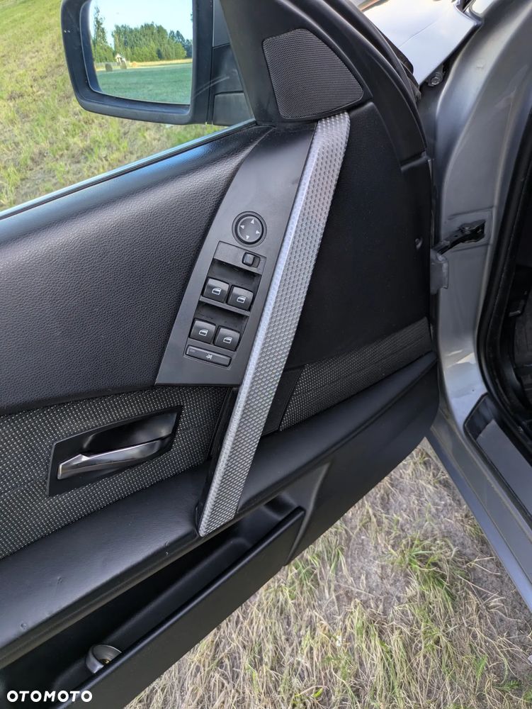 BMW Seria 5 525i - 15