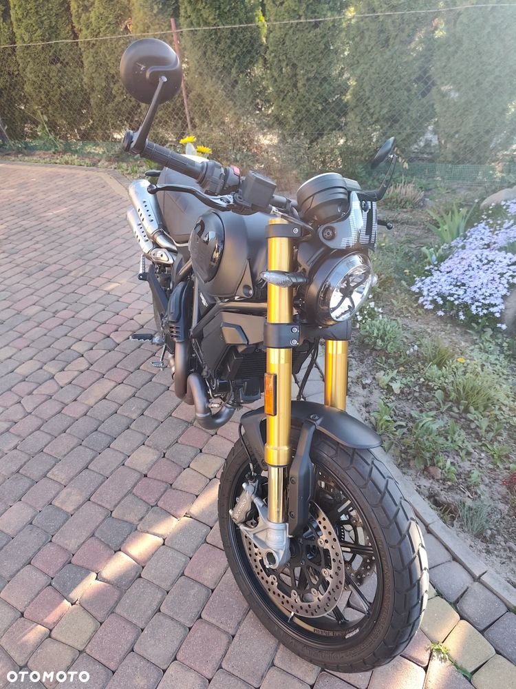 Ducati Scrambler - 12