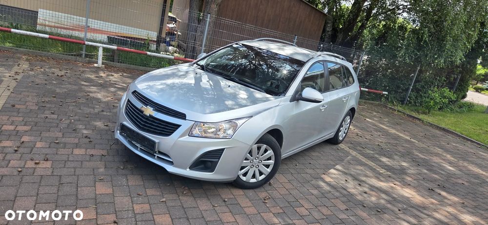 Chevrolet Cruze 1.6 LS - 1