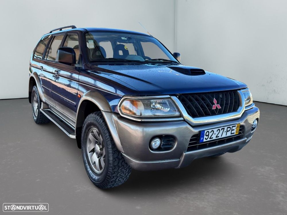 Mitsubishi Pajero Sport 2.5 TD GLS - 6