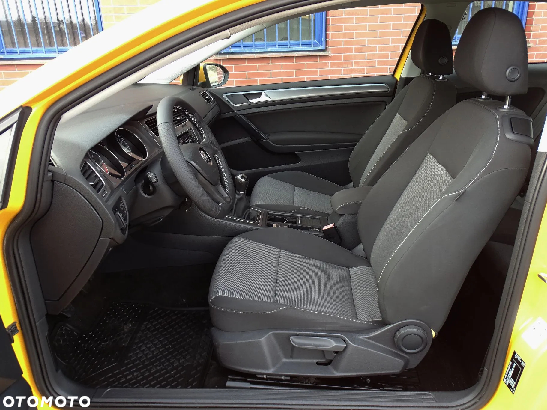 Volkswagen Golf VII 1.6 TDI BMT Comfortline - 7