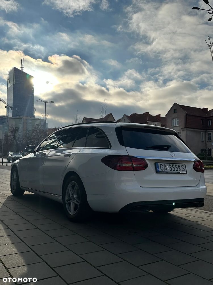 Mercedes-Benz Klasa C 220 d T 9G-TRONIC - 11