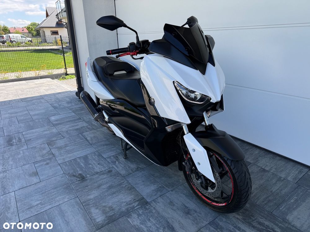 Yamaha X-max - 4