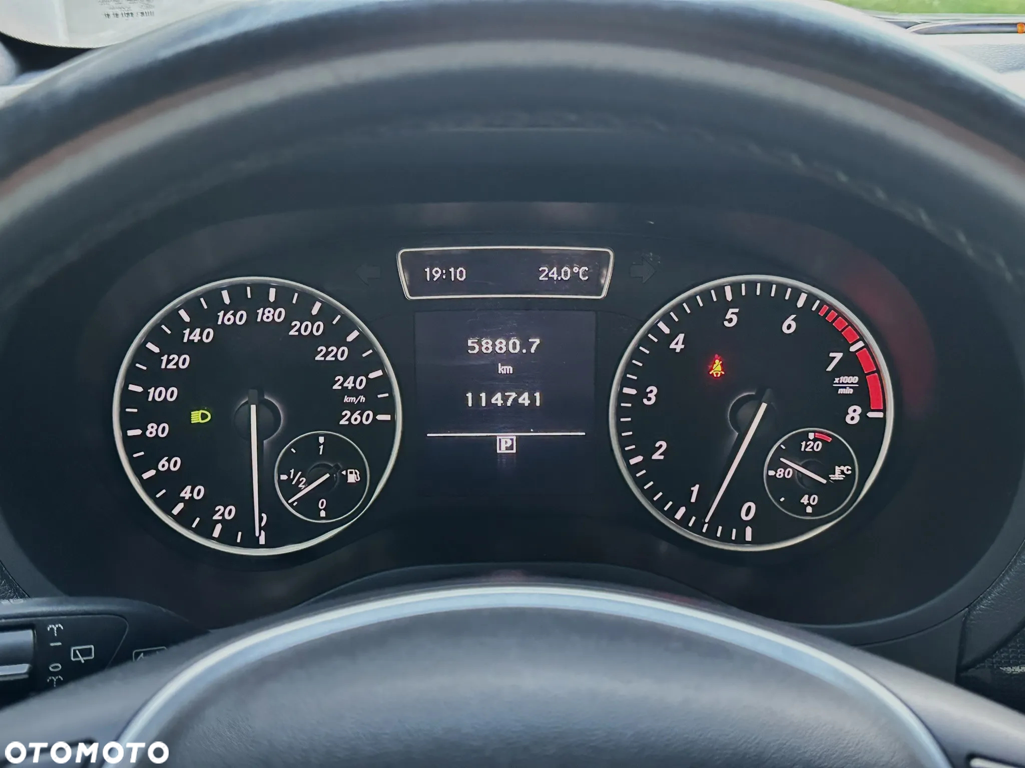 Mercedes-Benz Klasa B 180 (BlueEFFICIENCY) - 24