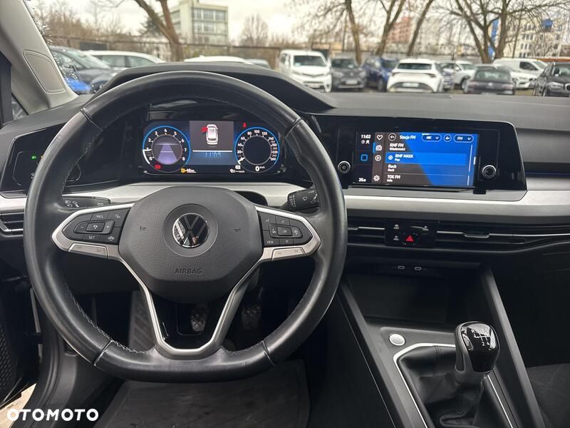 Volkswagen Golf - 11