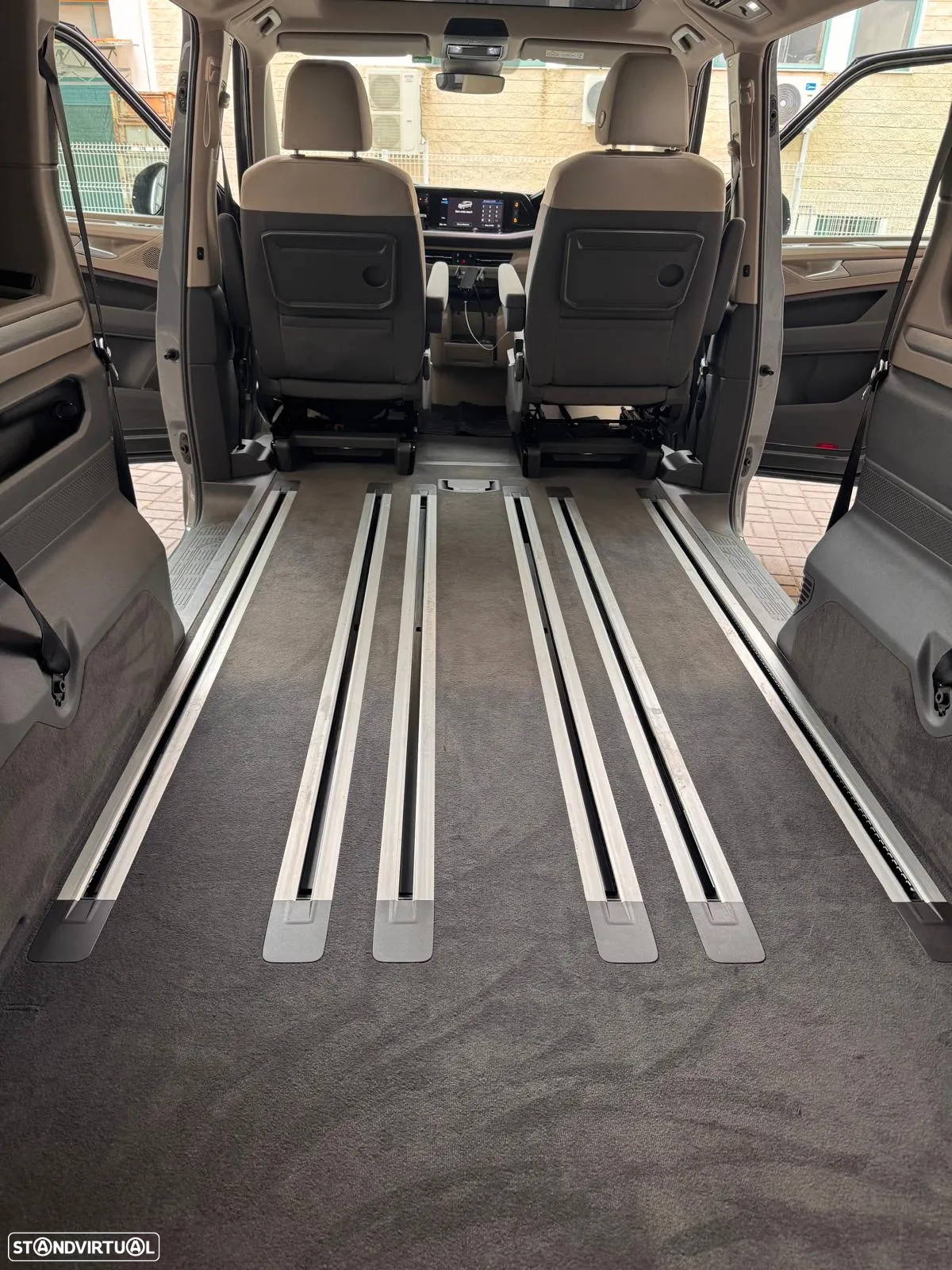 VW Multivan 2.0 TDI Life Longa DSG - 14