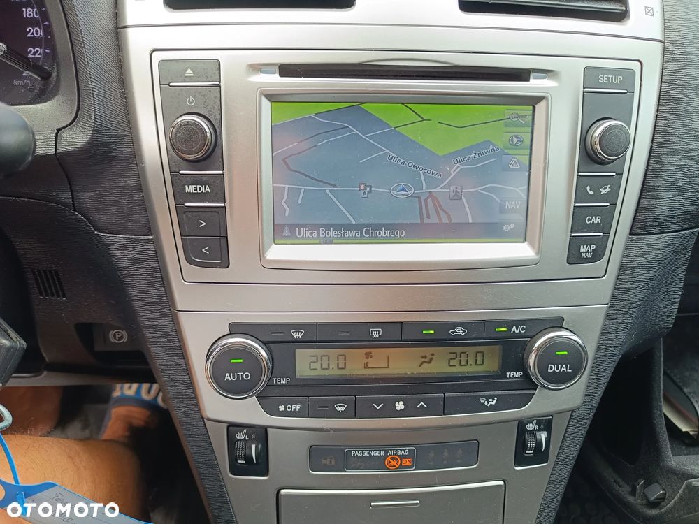 Toyota Avensis 2.0 D-4D Edition (2014) - 15