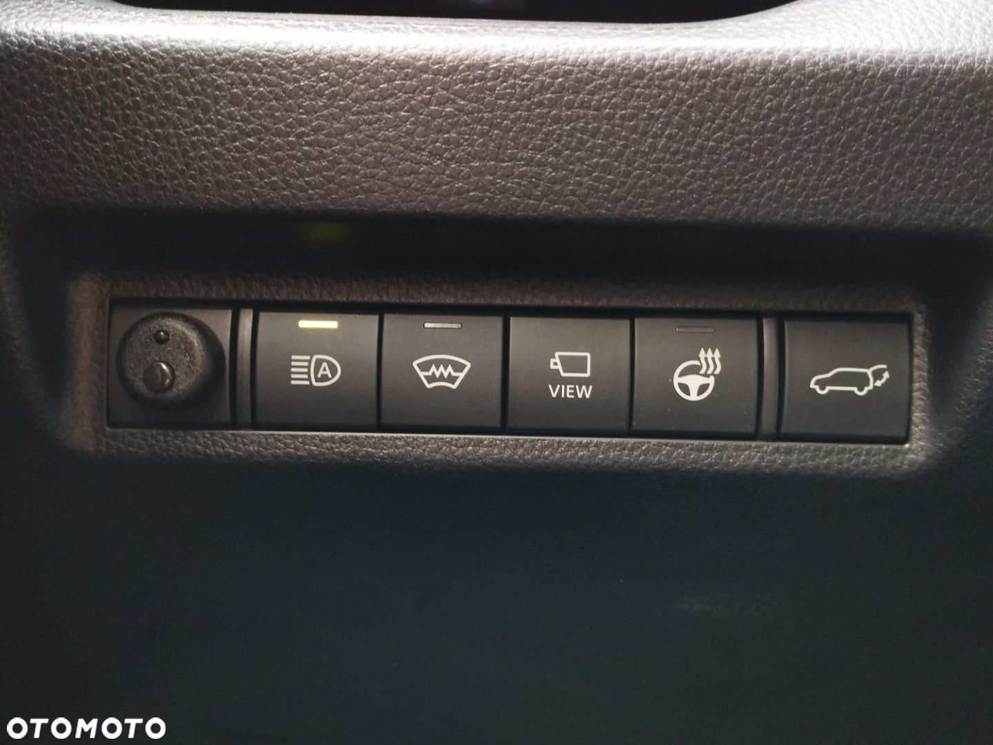 Toyota RAV4 - 24