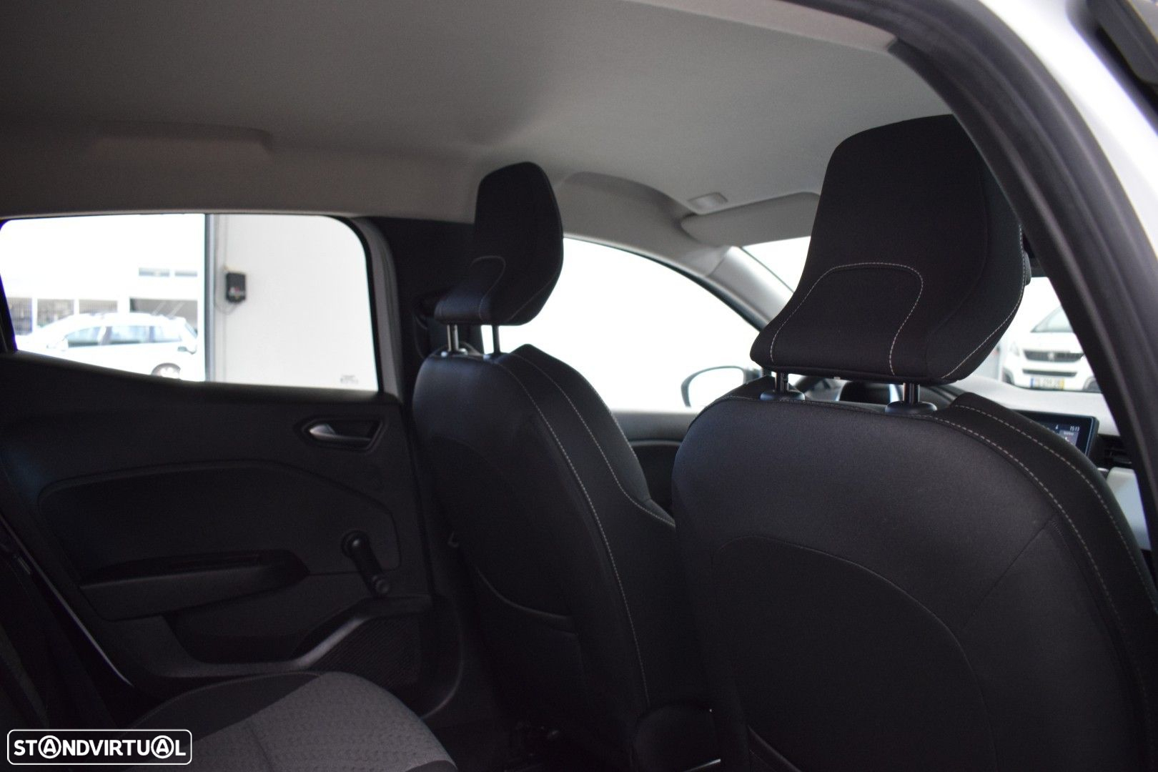 Renault Clio - 33