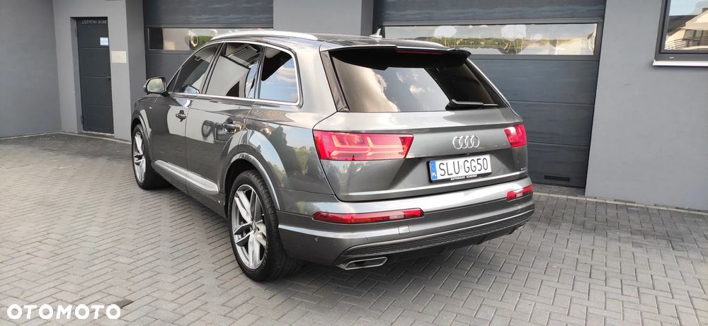 Audi Q7 - 4