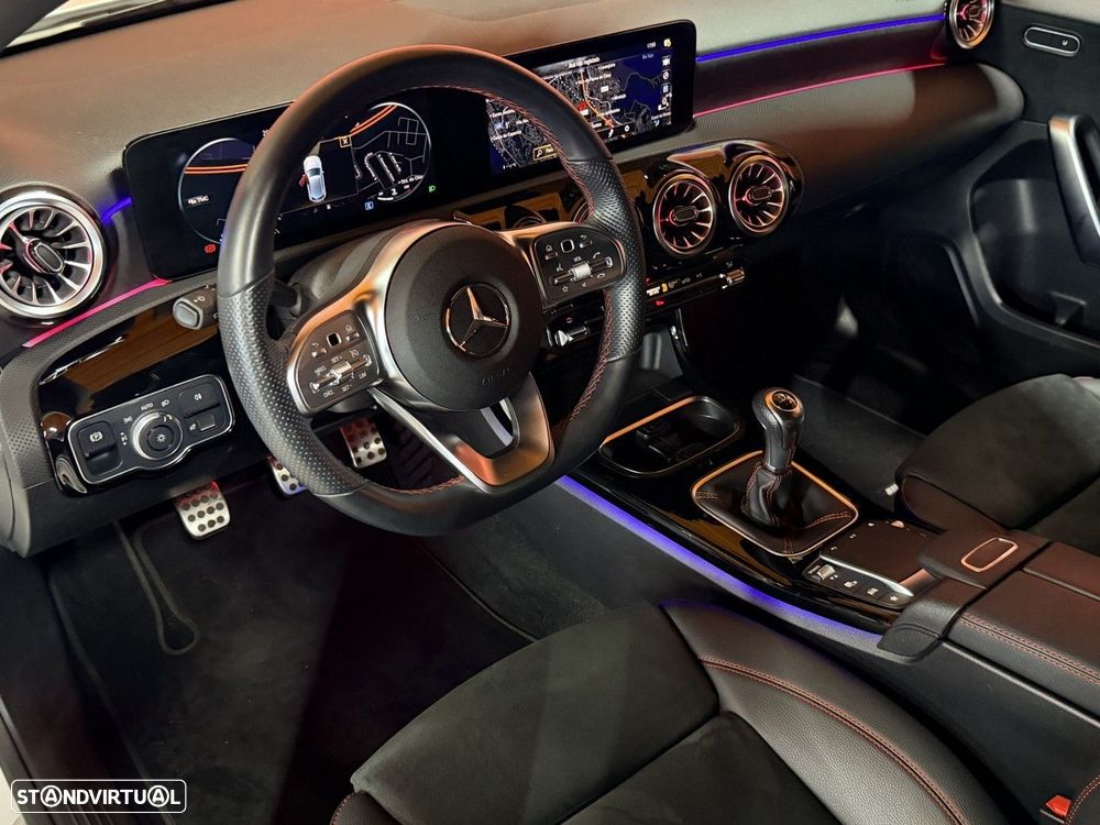 Mercedes-Benz A 180 AMG Line - 5