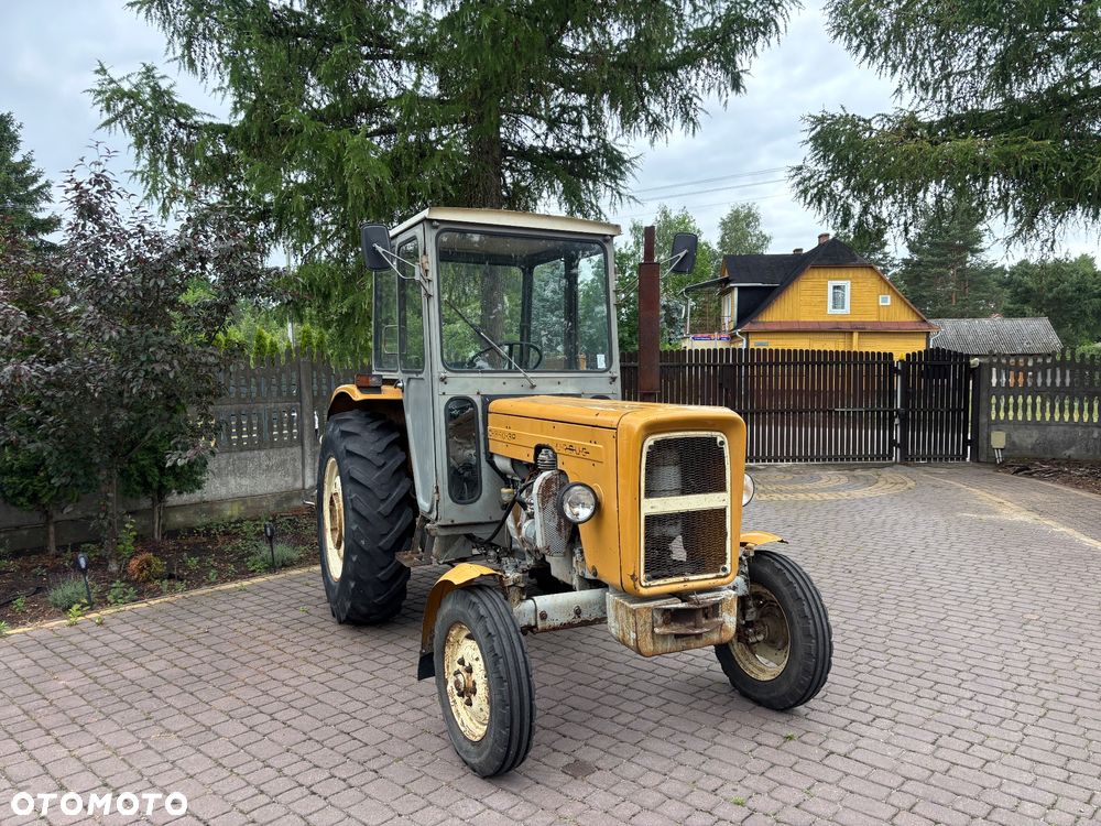 Ursus C360 3P - 2