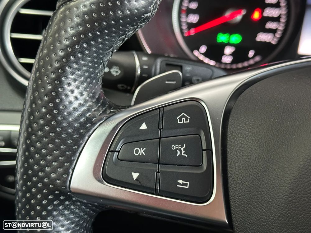 Mercedes-Benz GLC 350 e 4Matic 7G-TRONIC AMG Line - 23