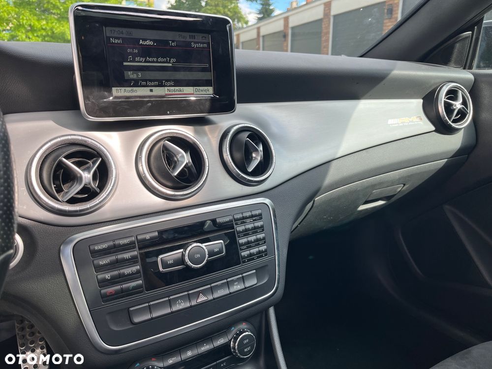 Mercedes-Benz CLA - 11