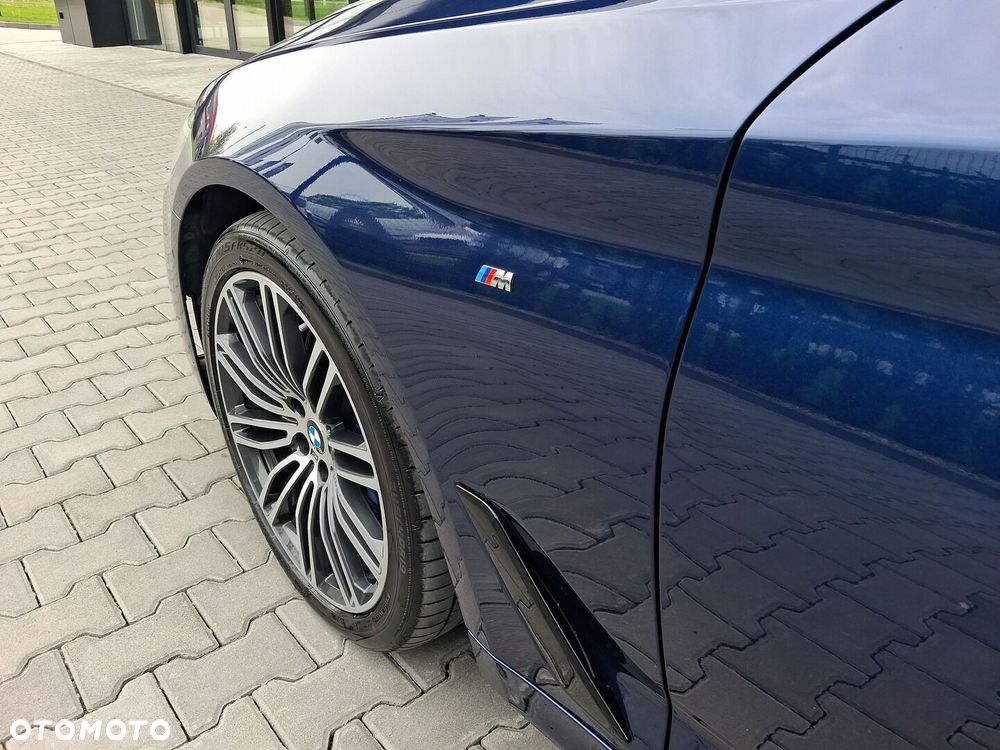 BMW Seria 5 530d xDrive M Sport sport - 24