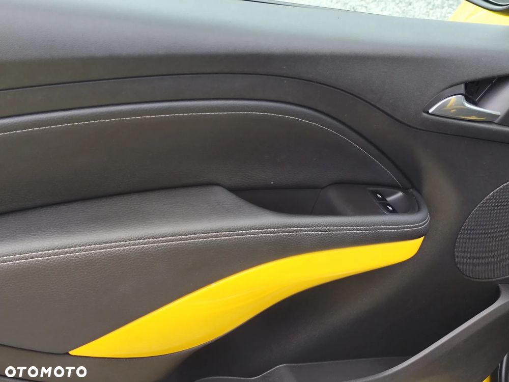 Opel Adam 1.2 Black Jack - 23