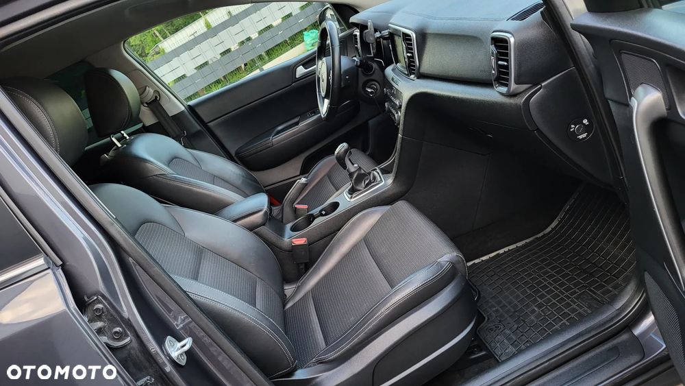 Kia Sportage 1.7 CRDI Business Line L 2WD - 23
