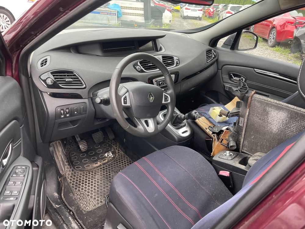 Renault Scenic 1.4 16V TCE Bose Edition - 13