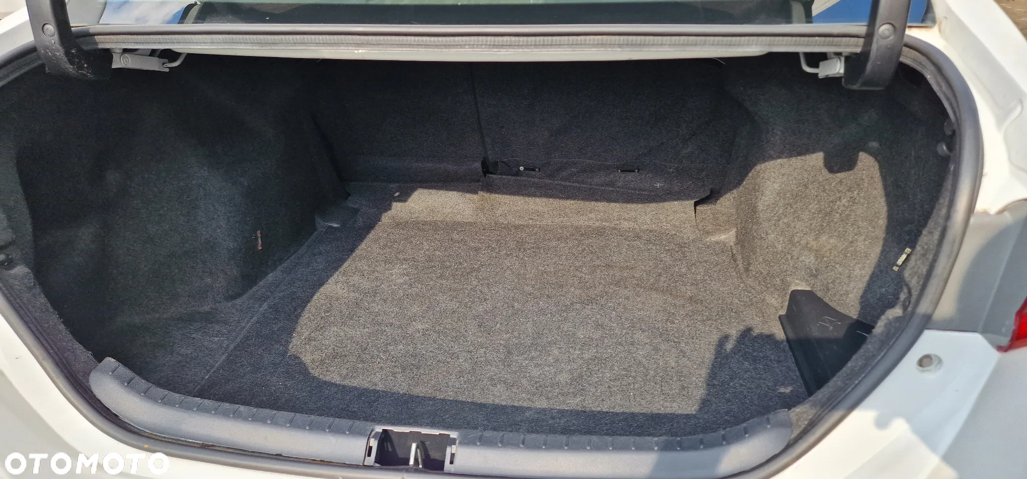 Toyota Corolla 1.6 Premium - 13