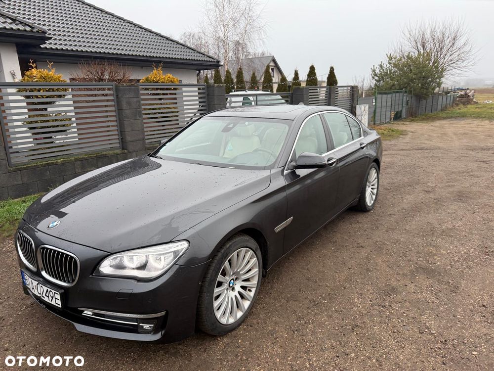 BMW Seria 7 740d xDrive Edition Exclusive - 17