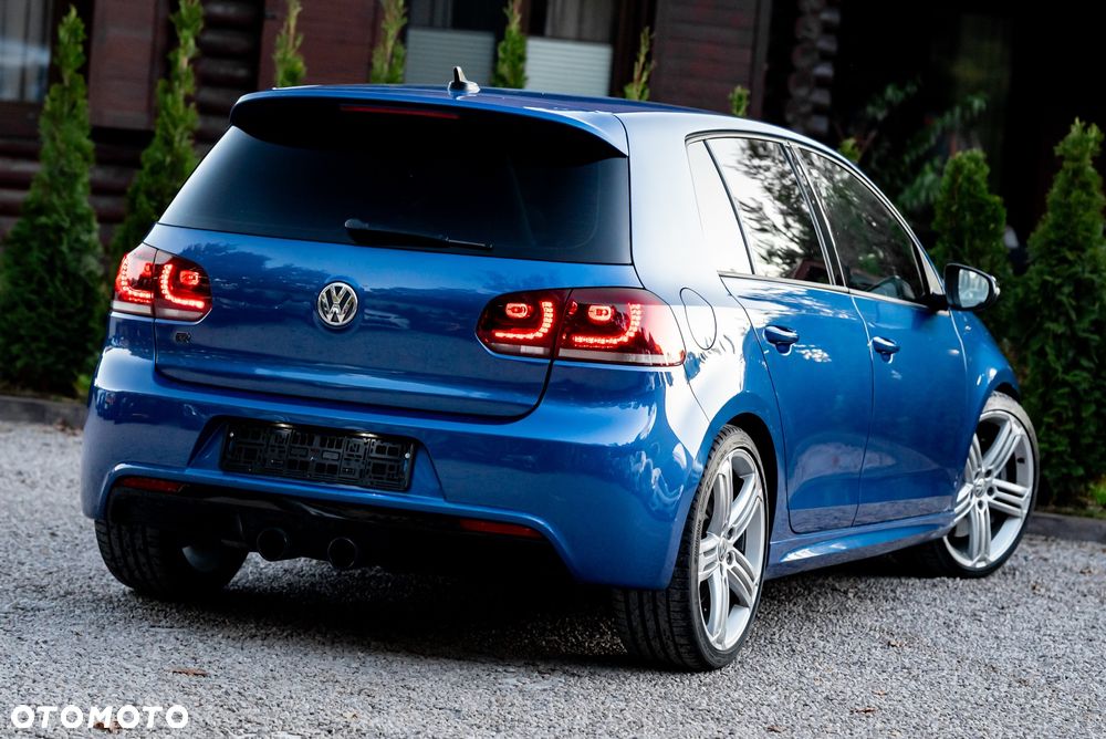 Volkswagen Golf 2.0 R - 12
