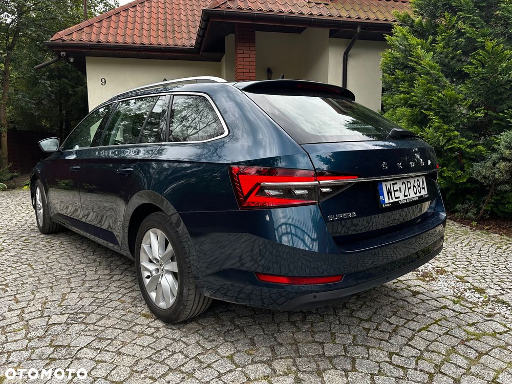 Skoda Superb 2.0 TDI SCR Style DSG - 2
