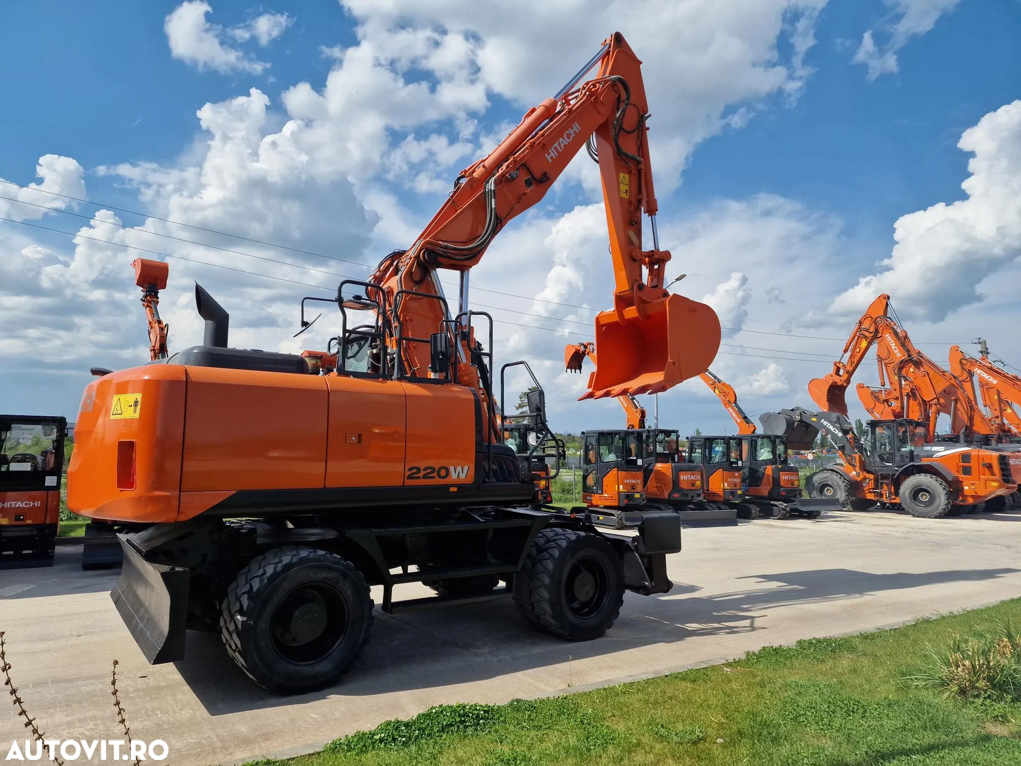 Hitachi ZX220W-6, 22tone, 2019, 4.844h, Cupa NOUA 1,3mc, LAMA si CALE, 3 BRATE excavare, Inst picon, a doua inst hidr, Gresare automata, posibilitate leassing 4 ani, CA NOU, PROMOTIE 109.900 EUR+Tva - 24