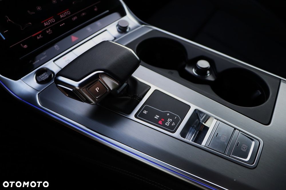 Audi A6 Avant - 29