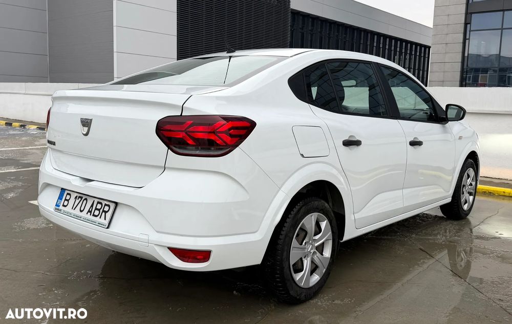 Dacia Logan TCe 90 Essential - 6