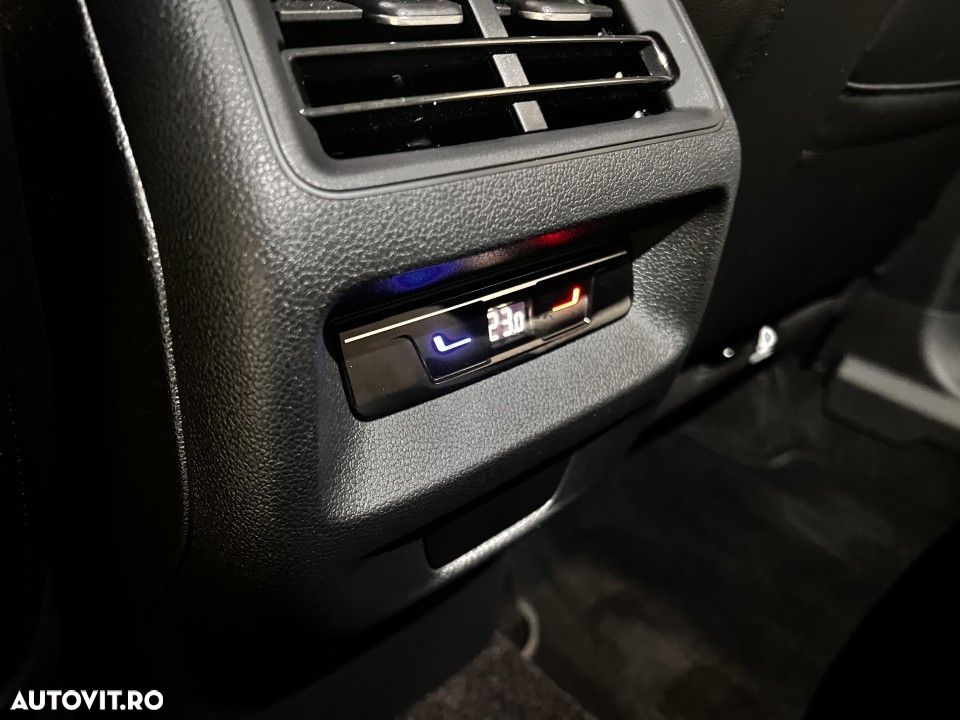 Volkswagen Tiguan - 12