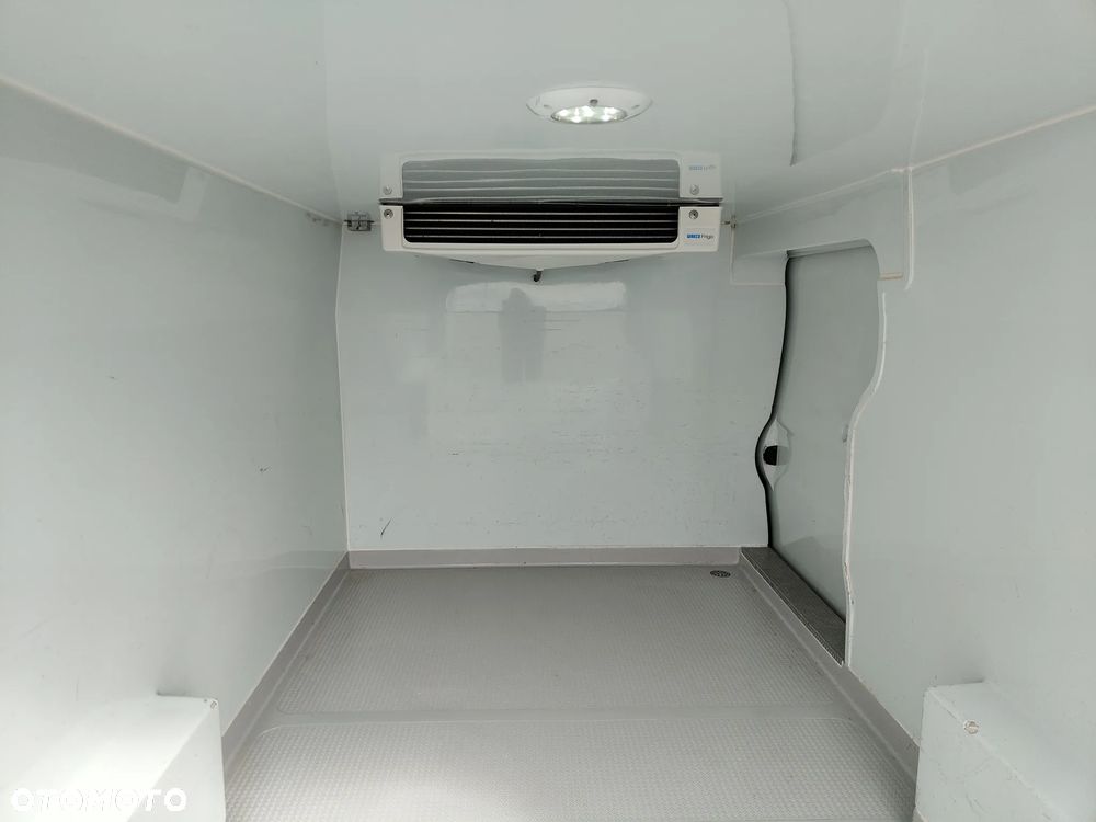 Opel Vivaro - 9