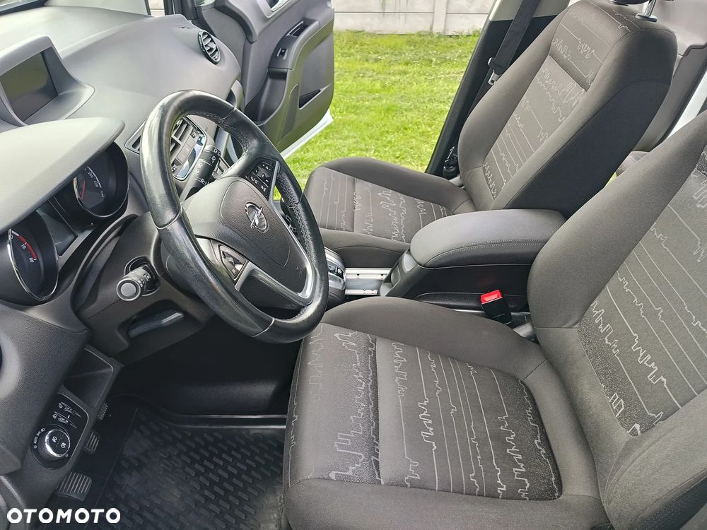 Opel Meriva - 9
