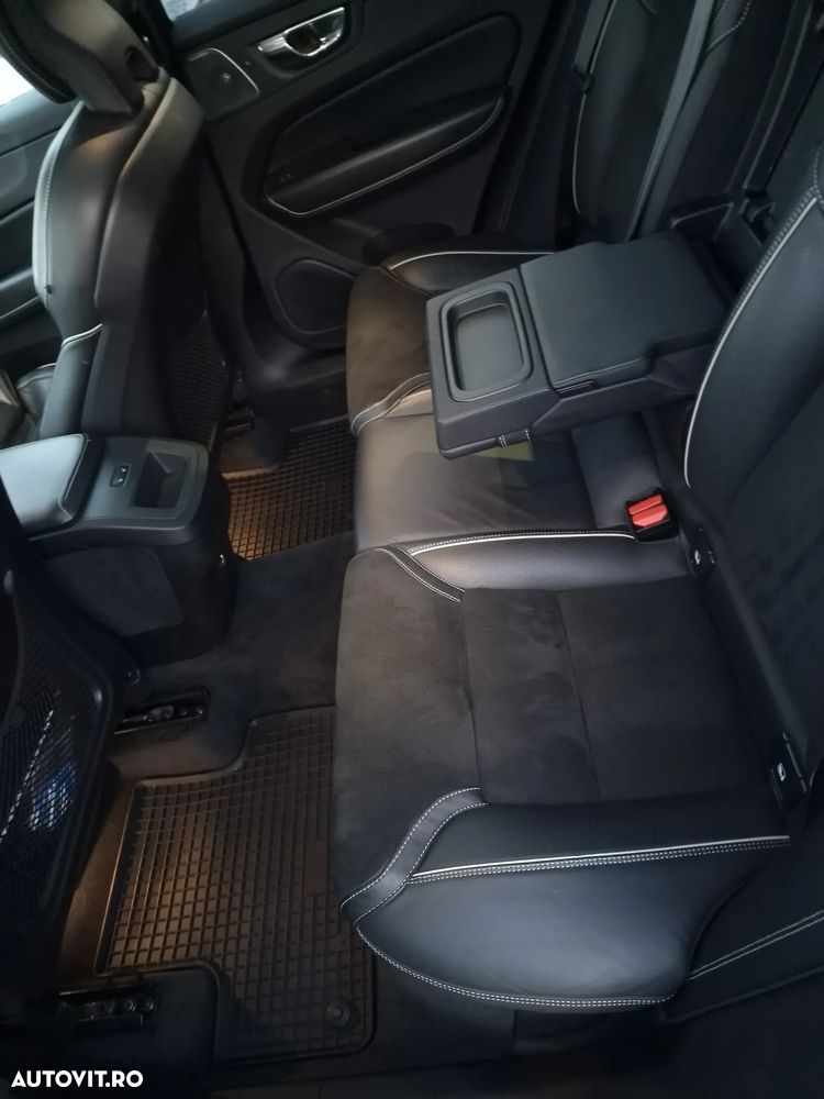 Volvo XC 60 D4 R-Design - 12