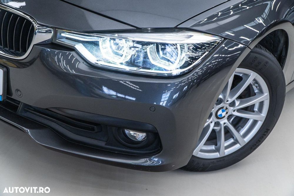 BMW Seria 3 318d Aut. Advantage - 38