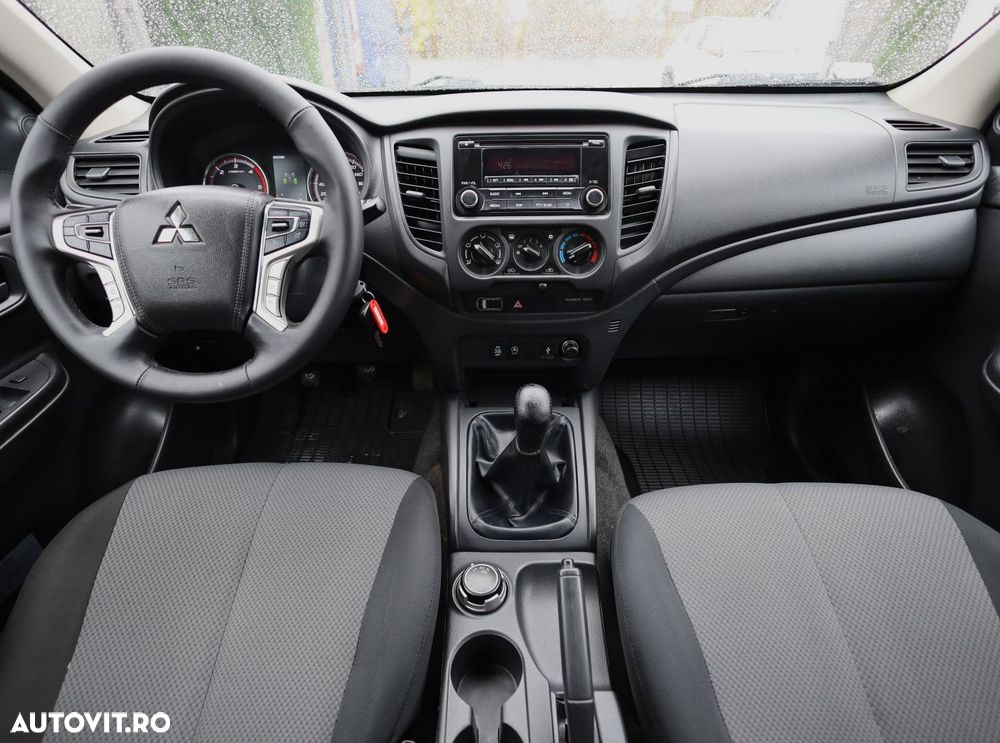 Mitsubishi L200 - 16