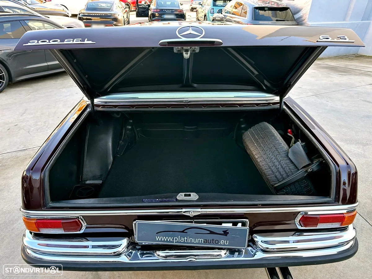 Mercedes-Benz 300 - 38