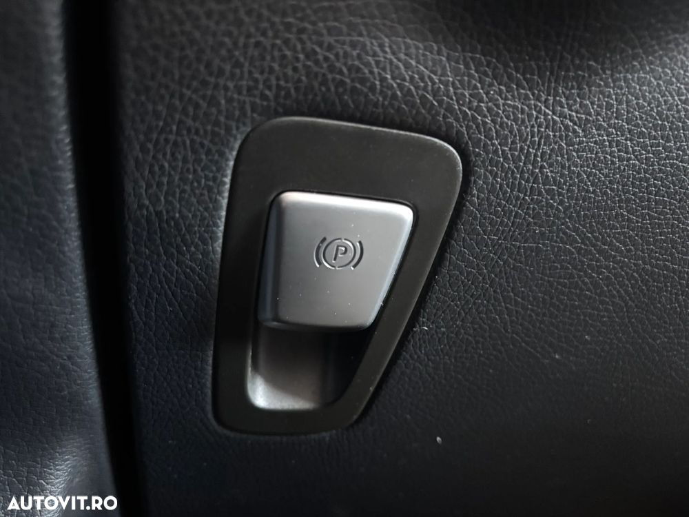 Mercedes-Benz GLC - 22