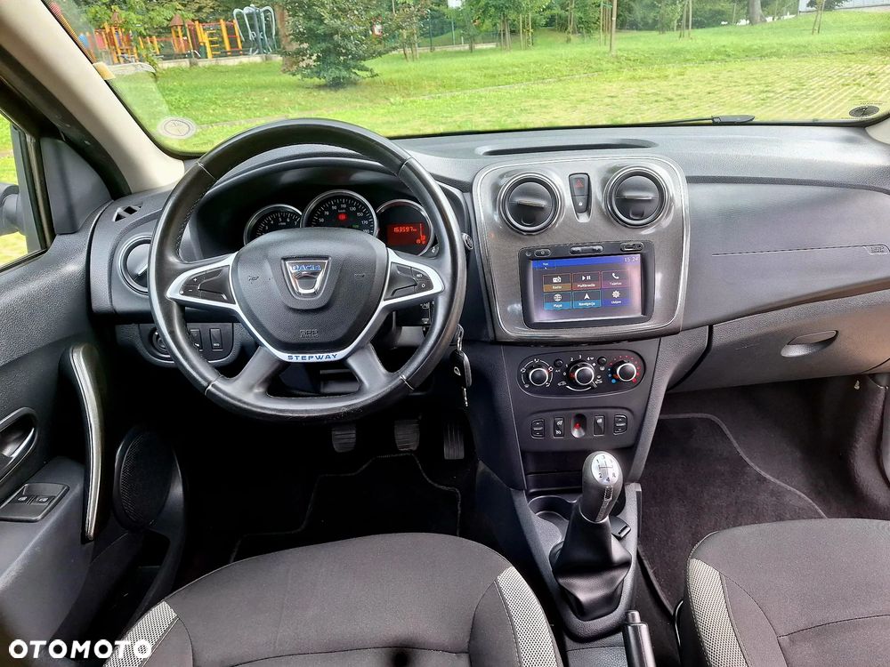 Dacia Sandero Stepway TCe 90 Prestige - 22