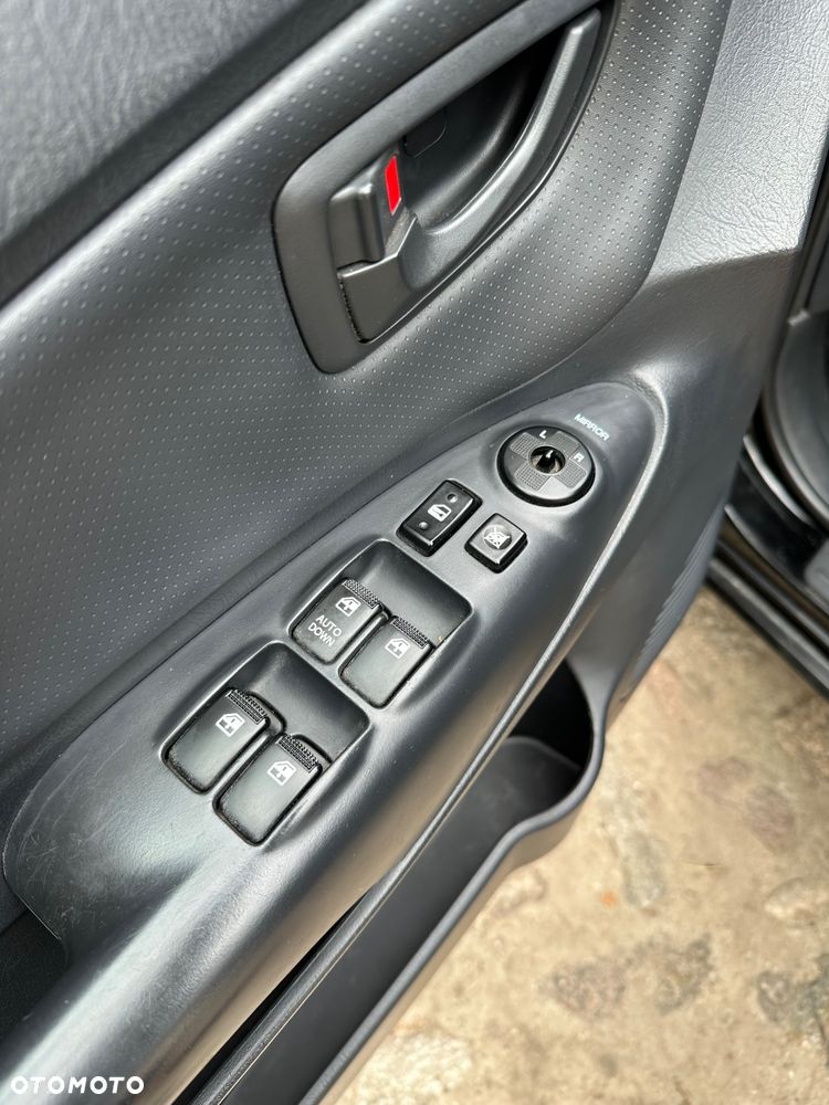 Hyundai Tucson 2.0 Comfort 2WD - 9