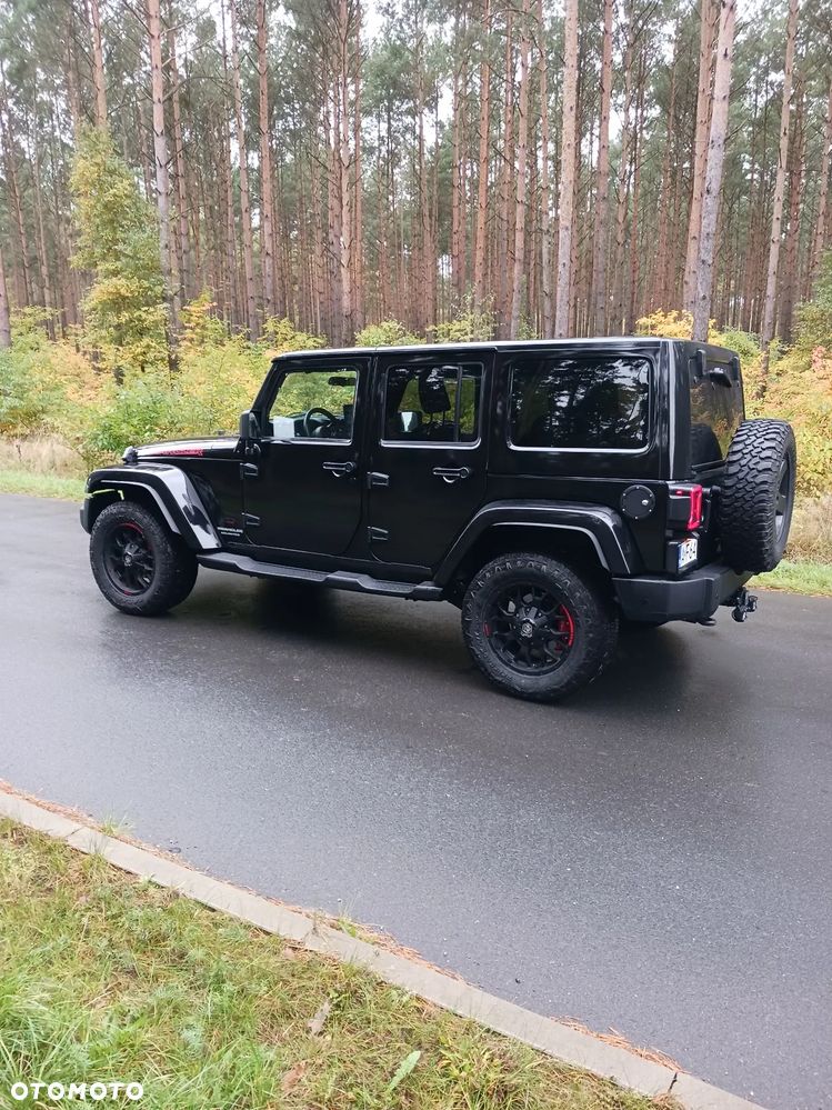 Jeep Wrangler Unlimited Hard-Top 3.6 Automatik Sahara - 2