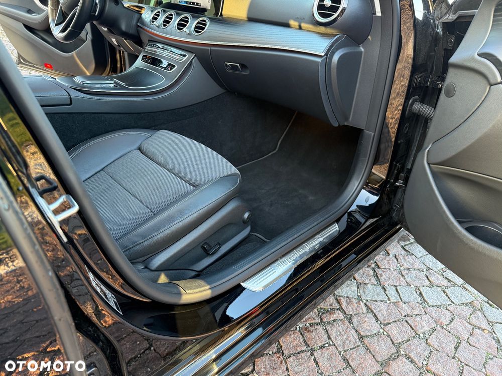 Mercedes-Benz Klasa E 220 d 9G-TRONIC Avantgarde - 20