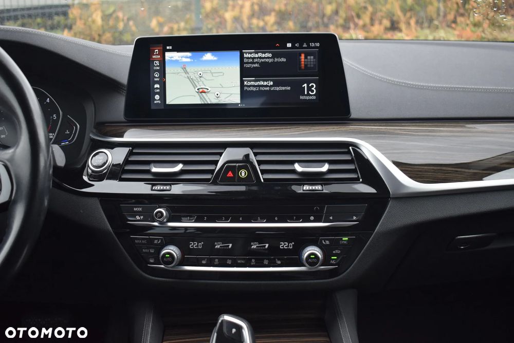 BMW Seria 5 518d Luxury Line - 11