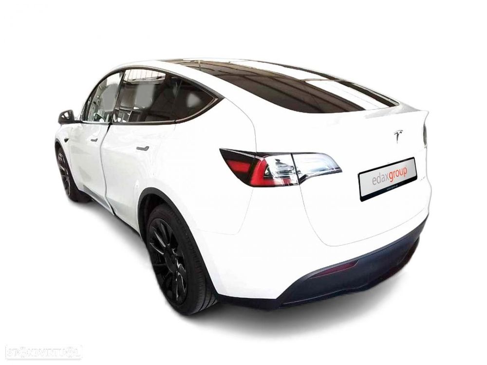 Tesla Model Y Long Range Dual Motor AWD - 2