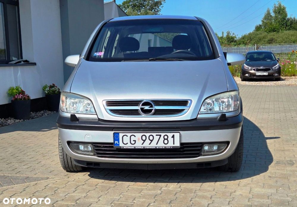 Opel Zafira - 18