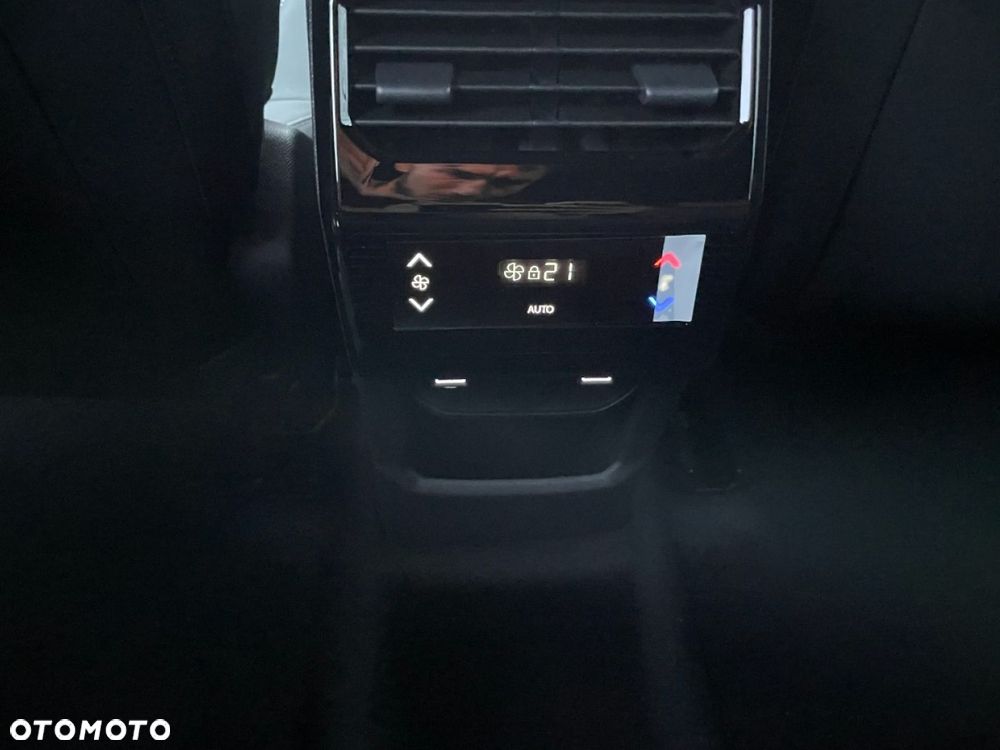 Peugeot 5008 - 13